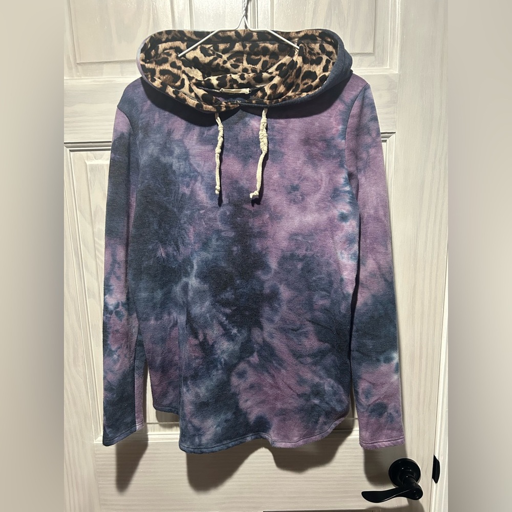 Tie-Dye Hoodie with Leopard Print Hood